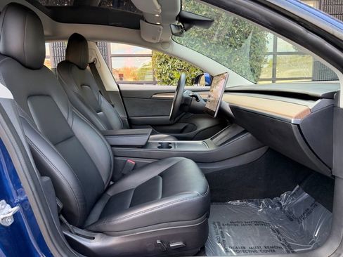 Used 2021 Tesla Model 3 Standard Range image 31