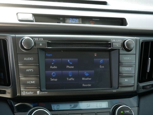 Used 2014 Toyota RAV4 XLE AWD/4WD image 17