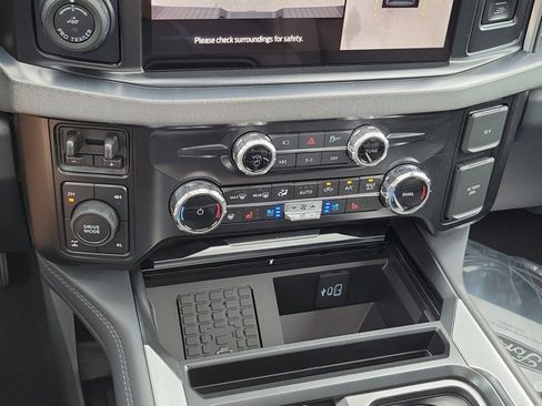 New 2026 Ford F250 Platinum AWD/4WD image 32