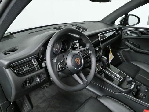 Used 2026 Porsche Macan Turbo AWD/4WD image 4