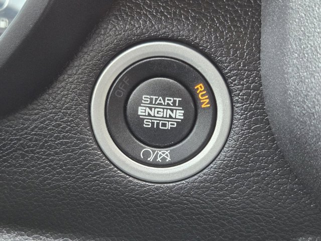 Used 2024 RAM 2500 Tradesman w/ Chrome Appearance Group AWD/4WD image 17