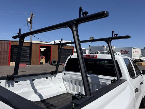 Used 2023 Chevrolet Colorado W/T RWD image 10