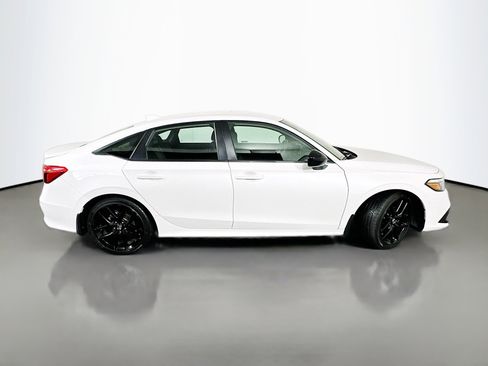 Used 2023 Honda Civic Sport image 8