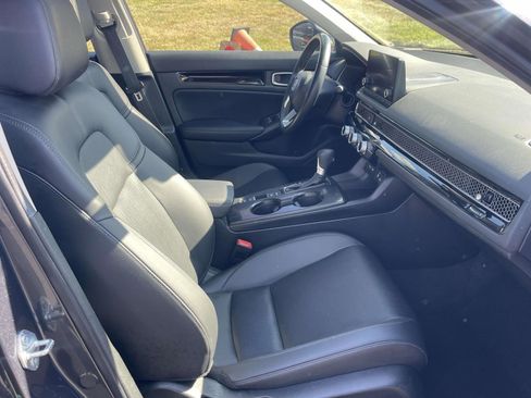 Used 2024 Honda Civic EX-L image 7
