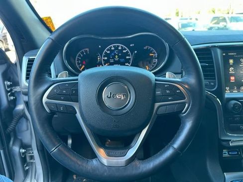 Used 2017 Jeep Grand Cherokee Altitude image 13