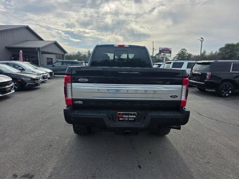 Used 2018 Ford F250 Limited image 3