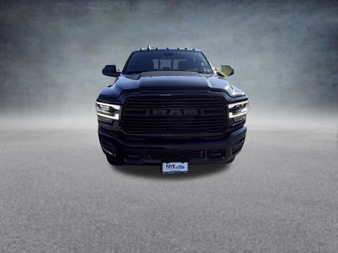 Used 2019 RAM 2500 Laramie w/ Night Edition AWD/4WD image 9