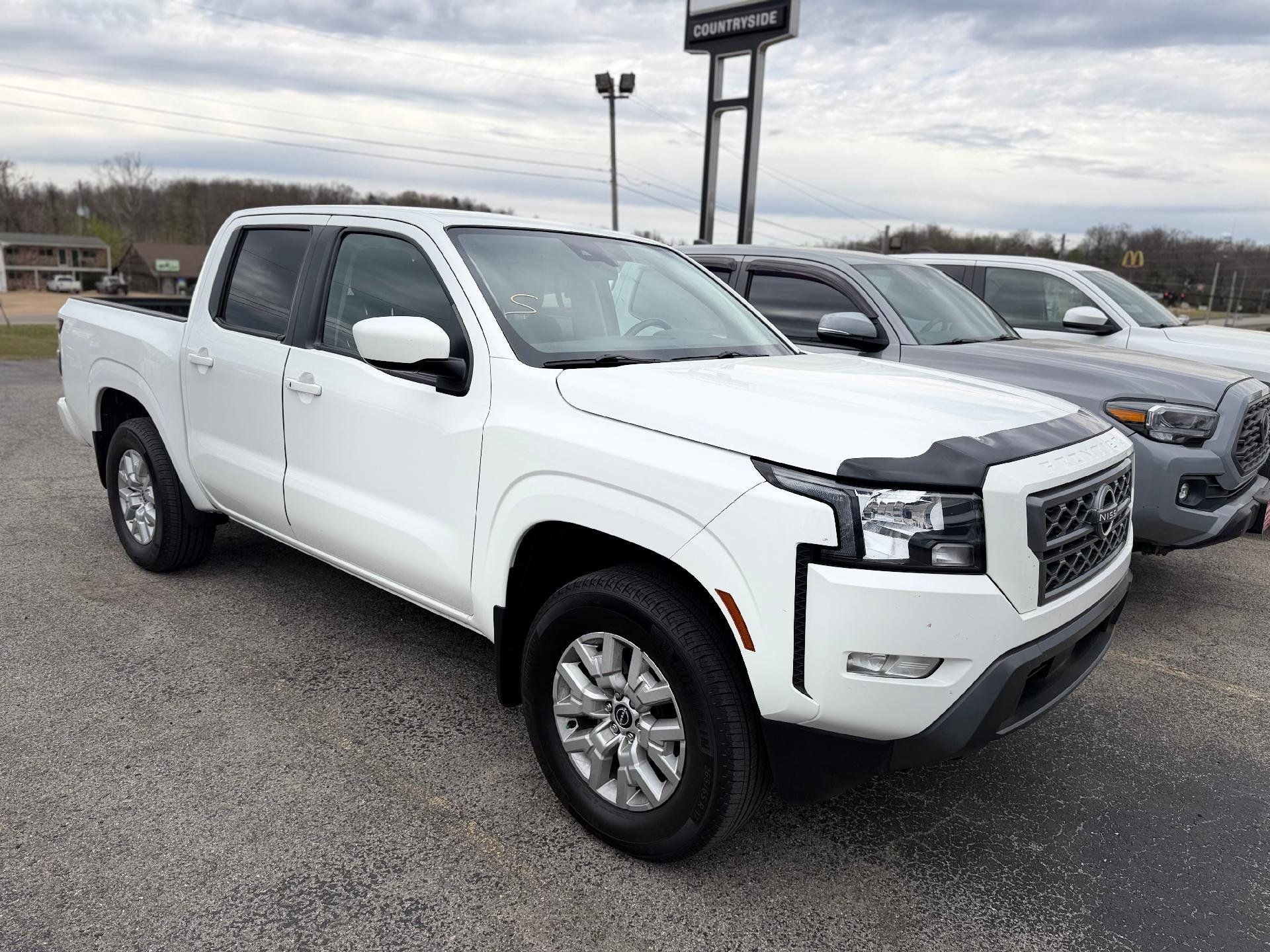 Used 2023 Nissan Frontier SV w/ SV Convenience Package AWD/4WD image 1