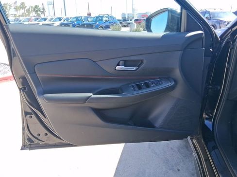 New 2026 Nissan Sentra SR w/ Floor Mat Package FWD image 23