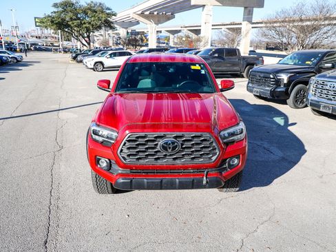 Used 2021 Toyota Tacoma TRD Off-Road image 4