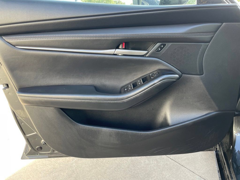 Used 2024 MAZDA MAZDA3 s FWD image 16