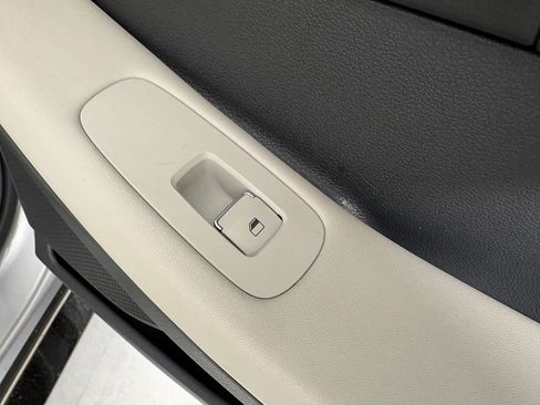 Used 2025 Hyundai Sonata SEL FWD image 16