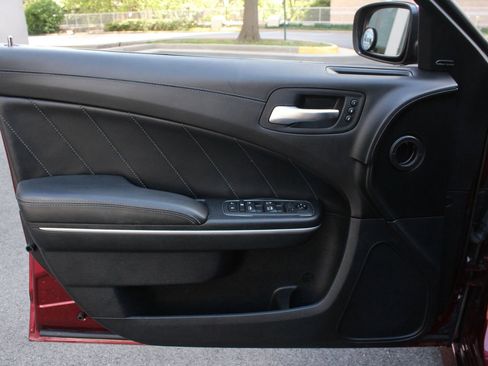 Used 2020 Dodge Charger Scat Pack w/ Dynamics Package RWD image 15