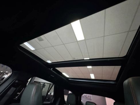 Used 2022 Ford Explorer Timberline image 35