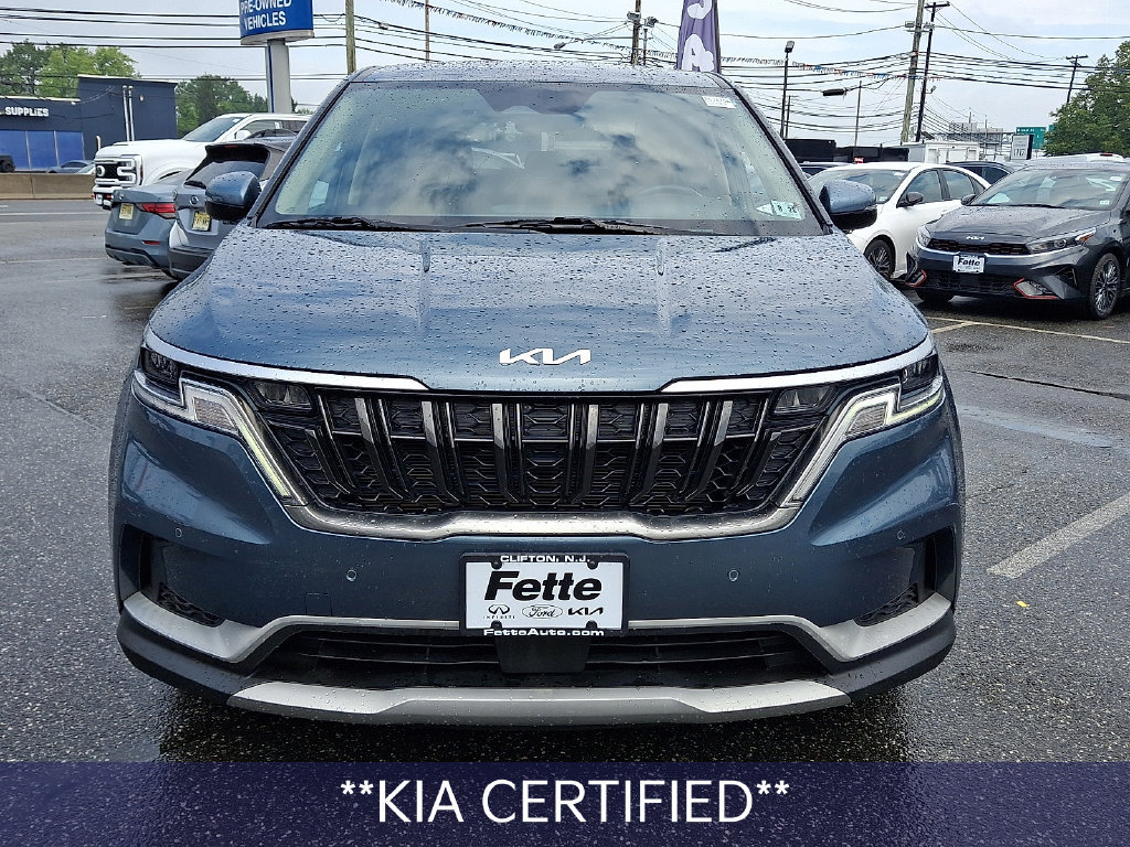 Certified 2024 Kia Carnival EX FWD image 3