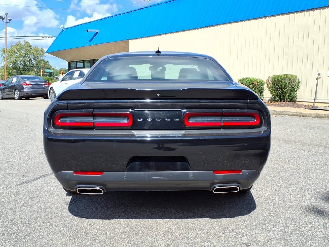 Used 2021 Dodge Challenger SXT w/ Plus Package RWD image 4