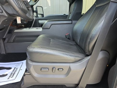 Used 2015 Ford F350 Lariat w/ Lariat Ultimate Package AWD/4WD image 2
