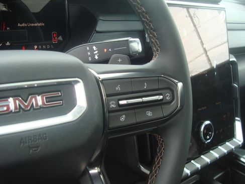 New 2026 GMC Acadia AT4 w/ Luxury Package image 15