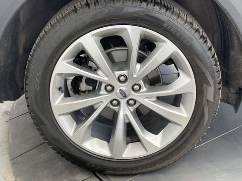 Used 2021 Ford Explorer Platinum w/ Equipment Group 601A AWD/4WD image 13