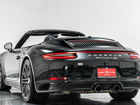 Used 2017 Porsche 911 Carrera 4S AWD/4WD image 7