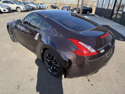 Used 2016 Nissan 370Z Coupe image 11