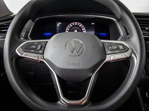 Used 2023 Volkswagen Tiguan S FWD image 33