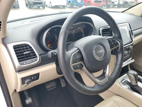 Used 2020 Jeep Grand Cherokee Limited w/ Premium Lighting Group image 11