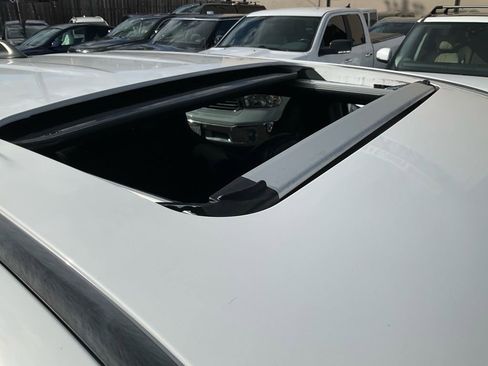 Used 2019 Toyota Tacoma TRD Off-Road w/ TRD Premium Off Road Package image 71