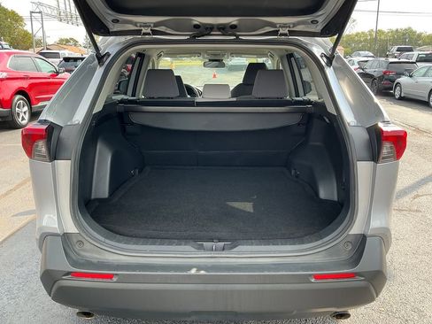 Used 2021 Toyota RAV4 XLE image 28