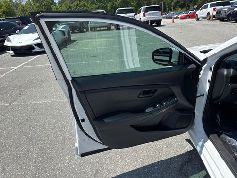 Used 2025 Nissan Sentra S FWD image 22