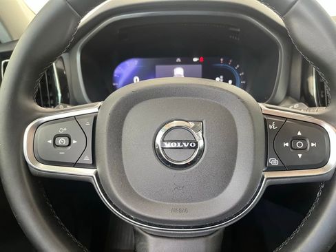 Used 2024 Volvo XC60 B5 Core image 19