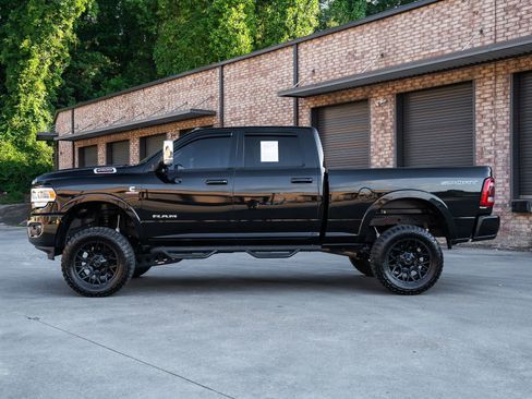 Used 2019 RAM 2500 Laramie AWD/4WD image 5