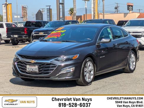 Used 2023 Chevrolet Malibu LT image 1