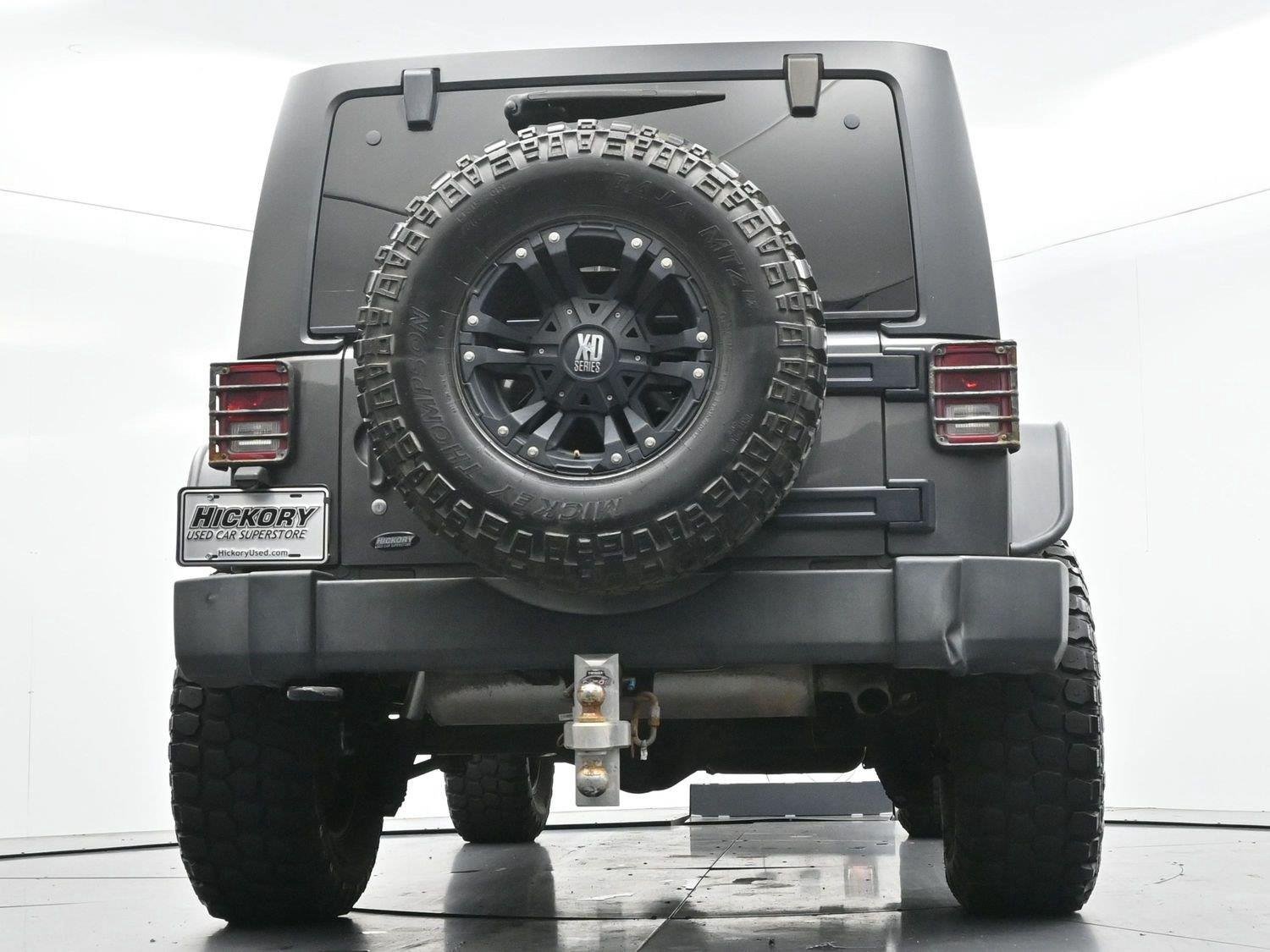 Used 2016 Jeep Wrangler Unlimited Rubicon w/ Dual Top Group AWD/4WD image 41
