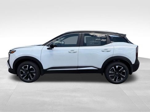 New 2026 Nissan Kicks SV w/ SV Premium Package AWD/4WD image 12