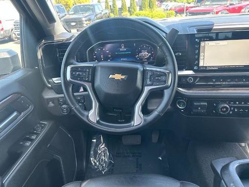 Used 2024 Chevrolet Silverado 3500 LT w/ Convenience Package AWD/4WD image 9
