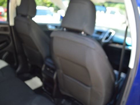 Used 2015 Ford Edge SEL FWD image 26