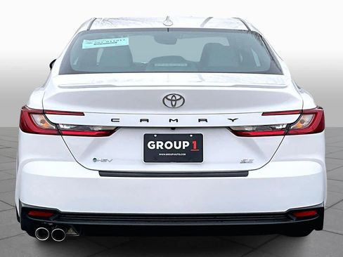 Used 2026 Toyota Camry SE w/ Multimedia Upgrade Package image 5