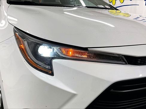 Certified 2024 Toyota Corolla LE FWD image 30