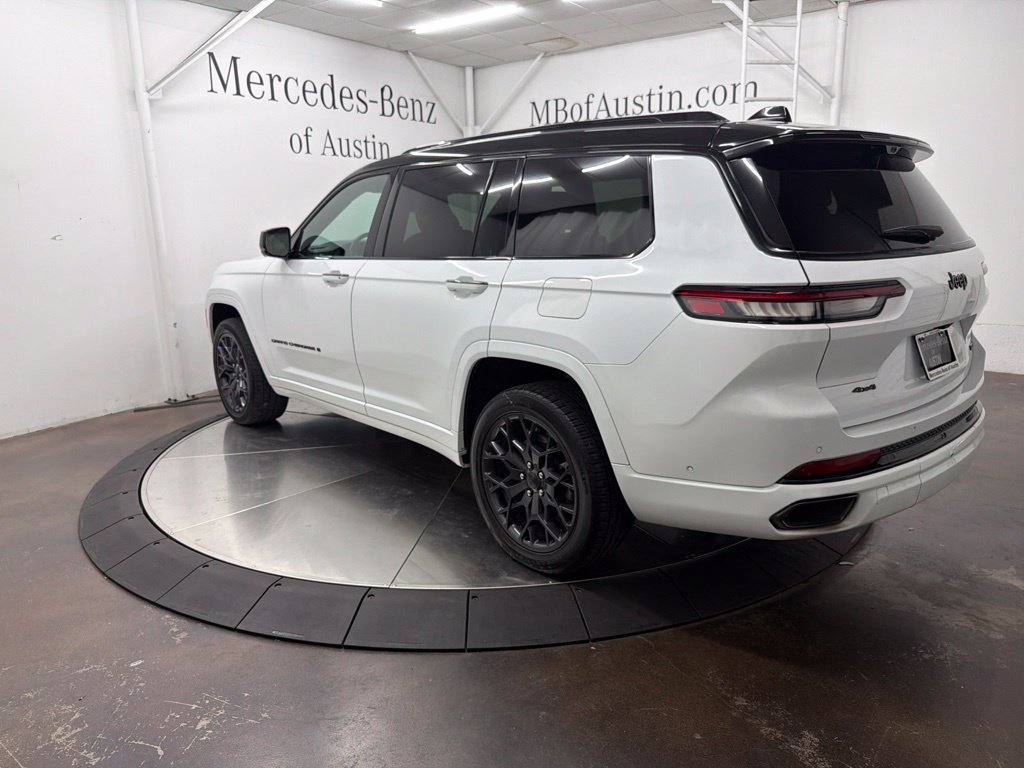 Used 2023 Jeep Grand Cherokee L Summit w/ Advanced Protech Group IV AWD/4WD image 5