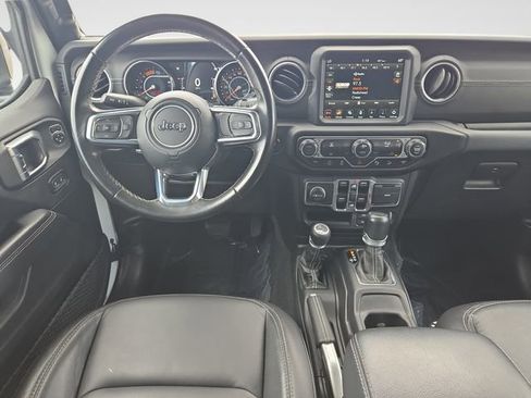 Used 2020 Jeep Wrangler Unlimited Sahara AWD/4WD image 11