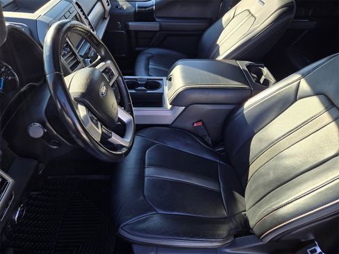 Used 2020 Ford F250 Platinum w/ FX4 Off-Road Package image 11