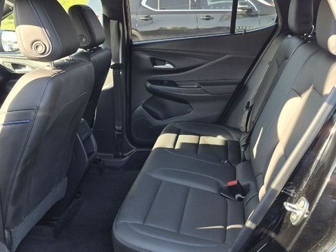 Used 2024 Buick Envista Sport Touring w/ Convenience II Package FWD image 7