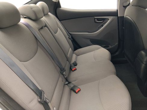 Used 2016 Hyundai Elantra SE FWD image 19