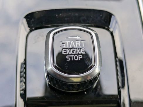 New 2025 Volvo XC90 T8 Core w/ Climate Package image 30