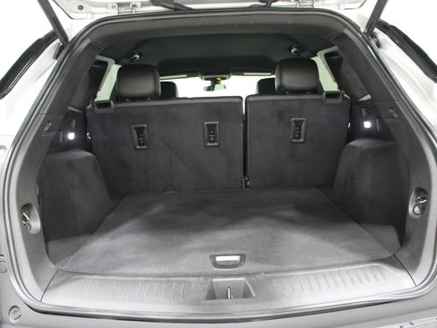 Used 2020 Cadillac XT5 Luxury FWD image 21