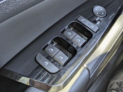 Certified 2023 Kia Sportage SX FWD image 32