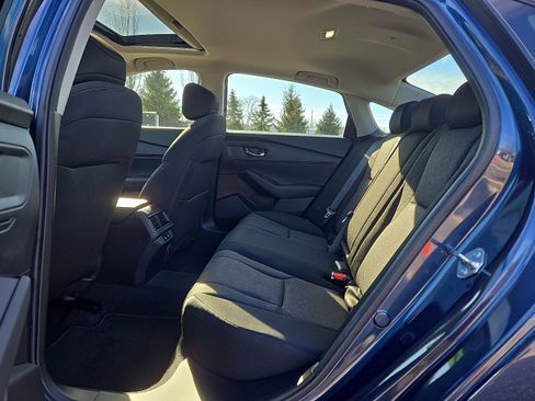 Used 2025 Honda Accord SE image 10