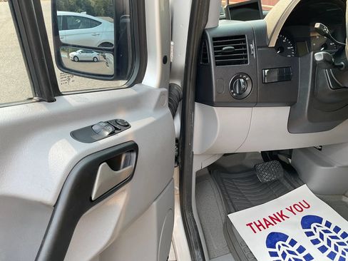 Used 2013 Mercedes-Benz Sprinter 3500 image 18