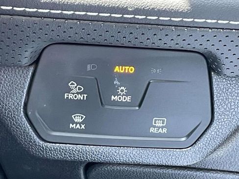 Used 2026 Volkswagen Atlas SE AWD/4WD image 34
